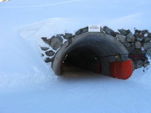 ski-tunnel